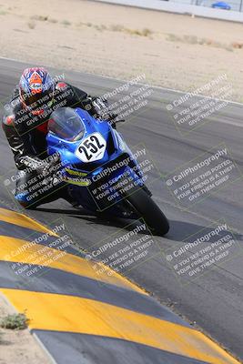 media/Nov-05-2022-SoCal Trackdays (Sat) [[f8d9b725ab]]/Turn 15 Inside (145pm)/